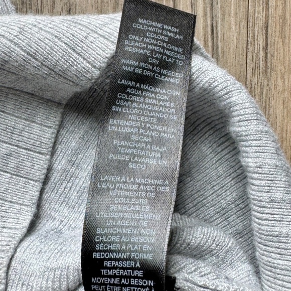 White House Black Market Gray Ruffle Cold Shoulder Ribbed Knit Top | Size S - Picture 6 of 9